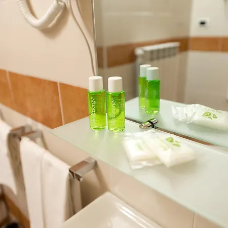 Orso Bianco 3* بييتراكاميلا