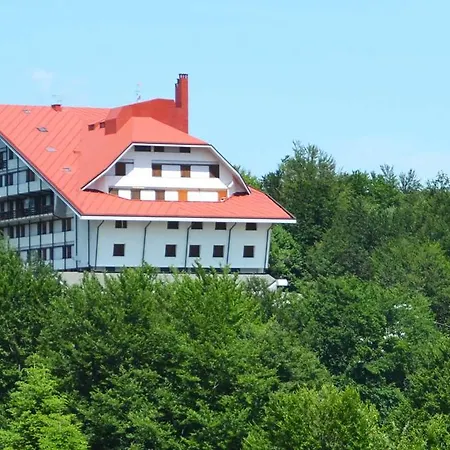 Orso Bianco 3* بييتراكاميلا