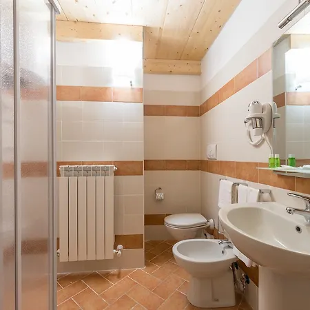 Apart-hotel Orso Bianco 3*