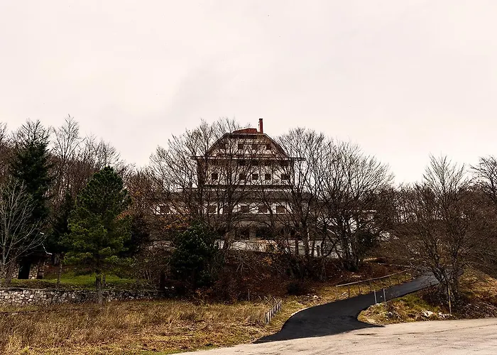 Apart Otel Orso Bianco 3*